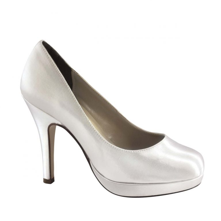 inexpensive dyeable shoes