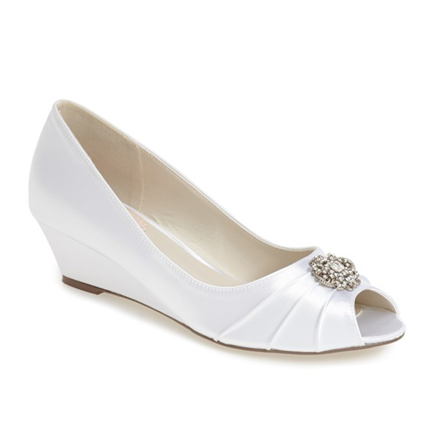 white low heels closed toe