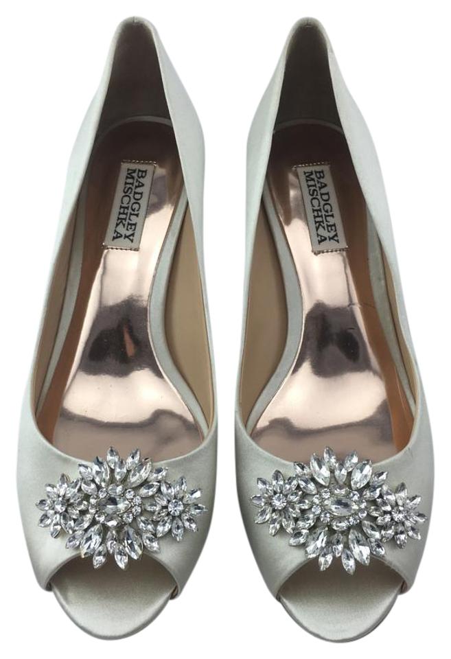 badgley mischka shoes price