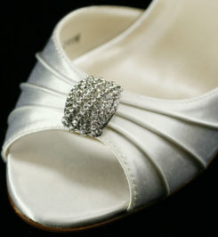 DAZZLER SILVER RHINESTONE SHOE CLIP